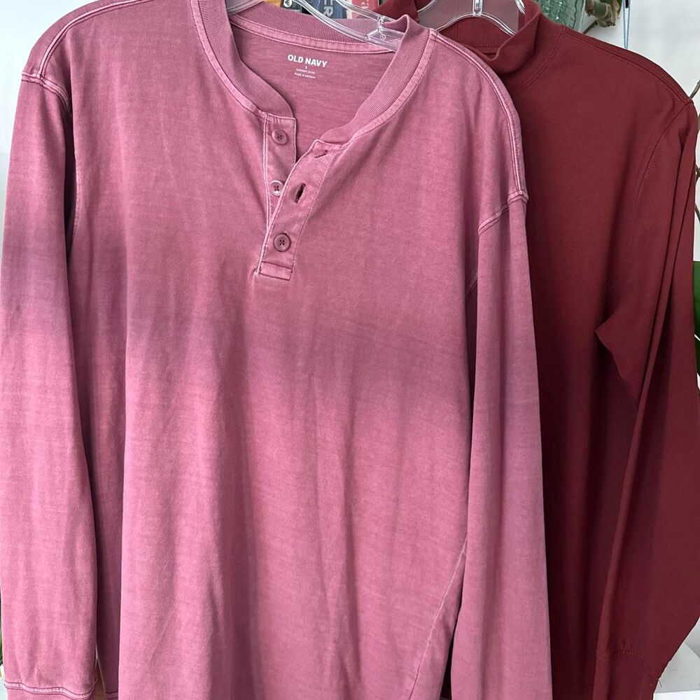 Bundle of 2 Men’s Small Shirts